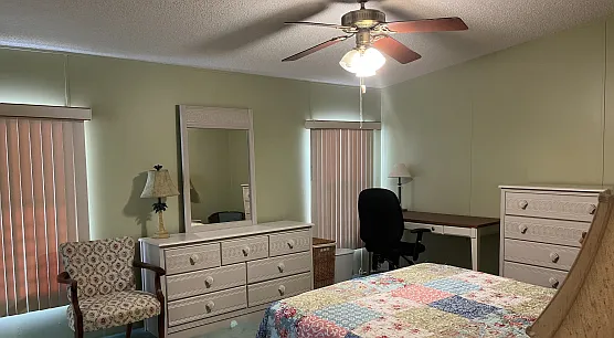 2123 Friendship Dr — Photo 7