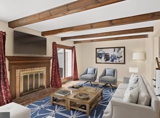 88 Farnwood Rd, Mount Laurel, NJ 08054
