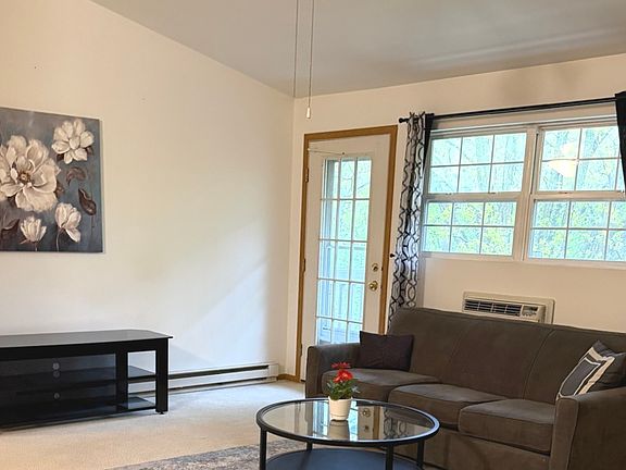 5th image of 300 Cunat Blvd APT 3B