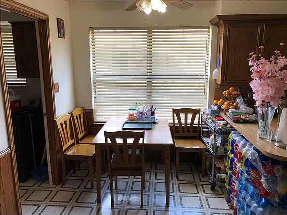 4th image of 2202 Saharah Dr
