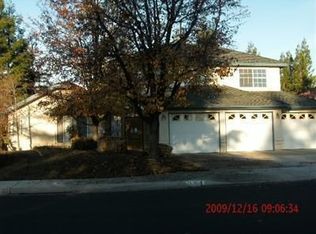 3254 Joshua Ave, Clovis, CA 93611