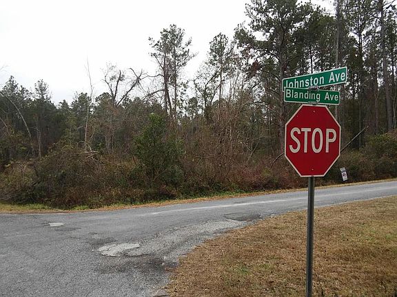 3rd image of 0 Lake Dr