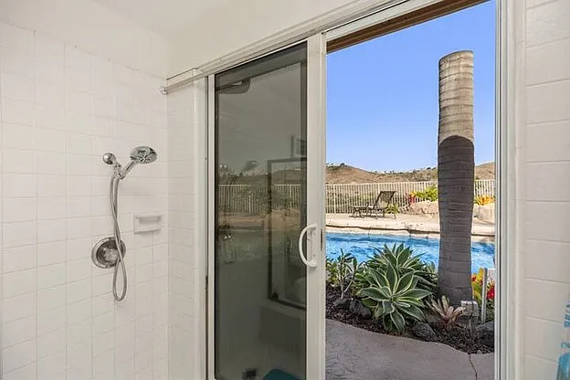 631 Calle Miguel — Photo 12