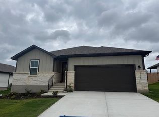 308 Gristmill Rd, Burnet, TX 78611