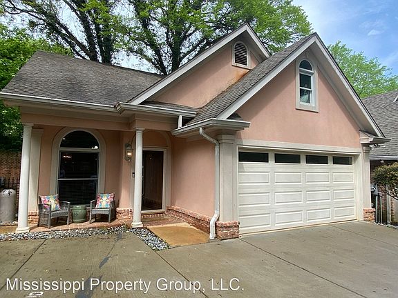 2nd image of 1414 Pierce Ave #C