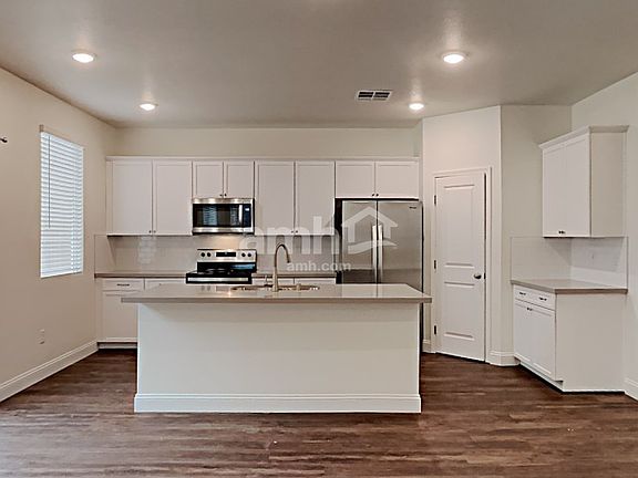 4th image of 6046 Schmidt St