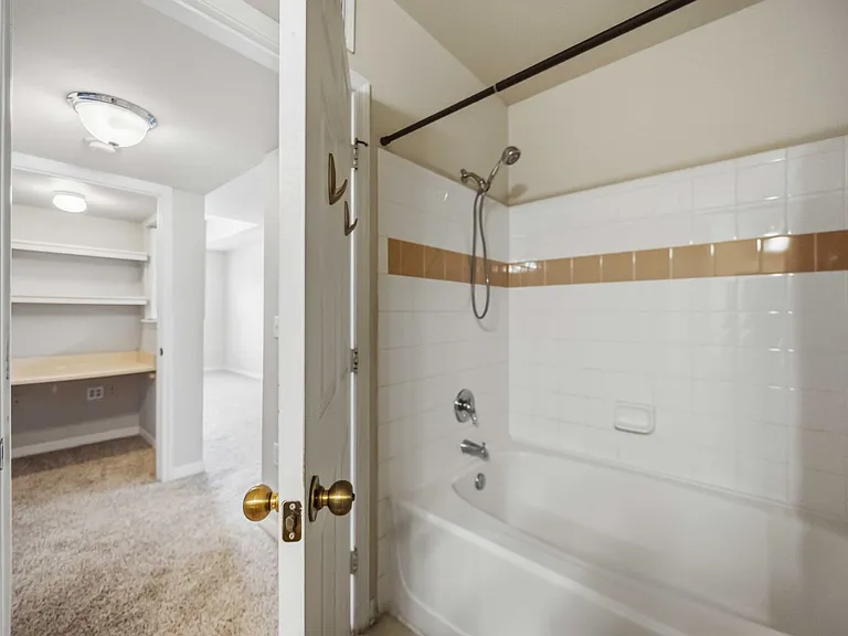 1195 Villagio Cir #203 — Photo 29