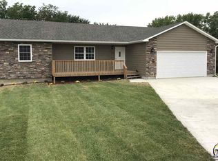1043 Homewood St, Emporia, KS 66801
