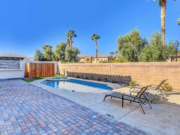 3rd image of 7714 Comanche Canyon Ave