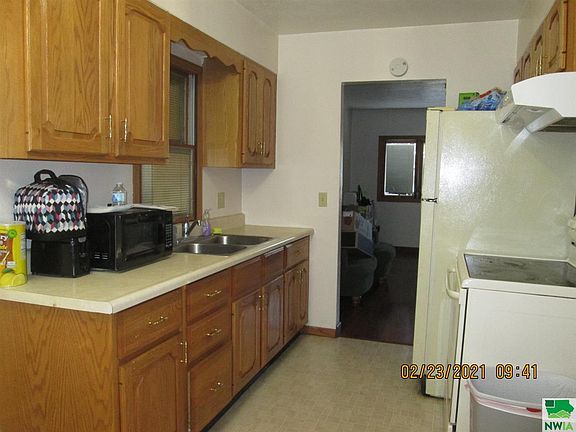 2nd image of 1512 27th St