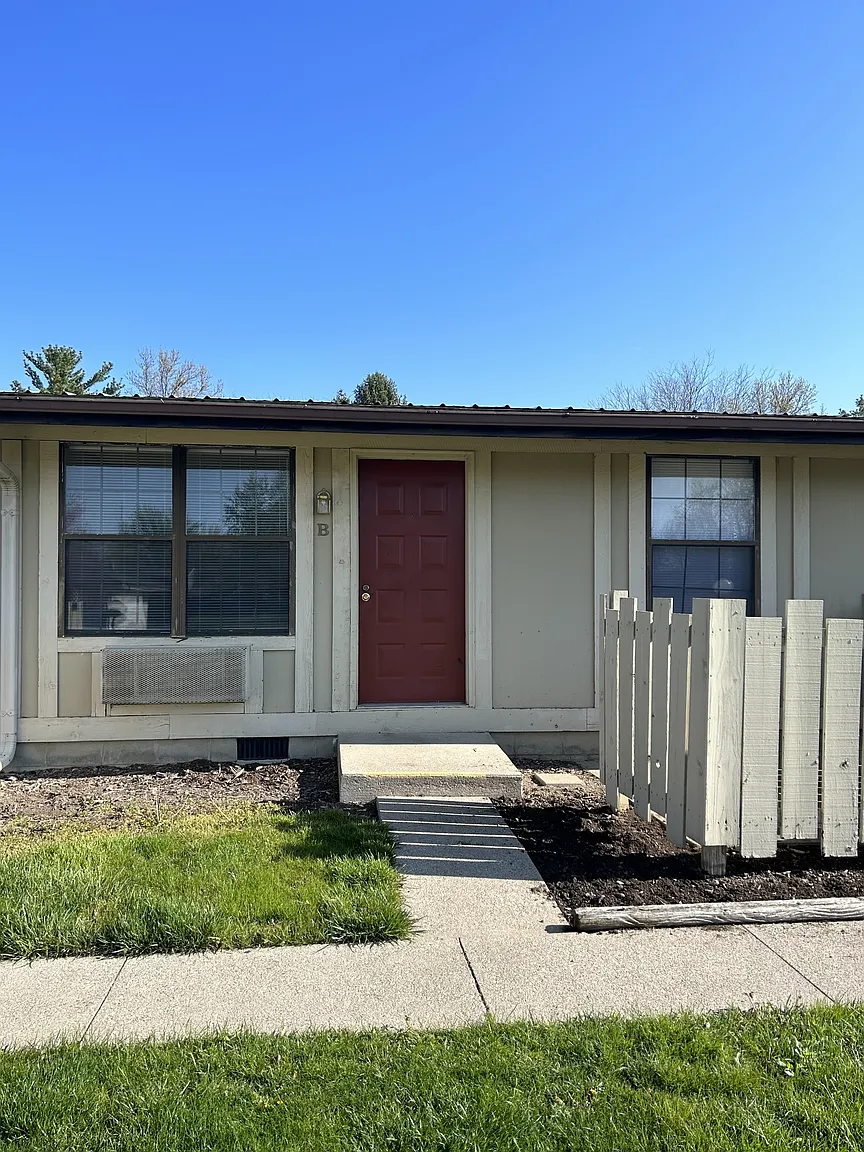 109F Palmer Ln #109F photo 1