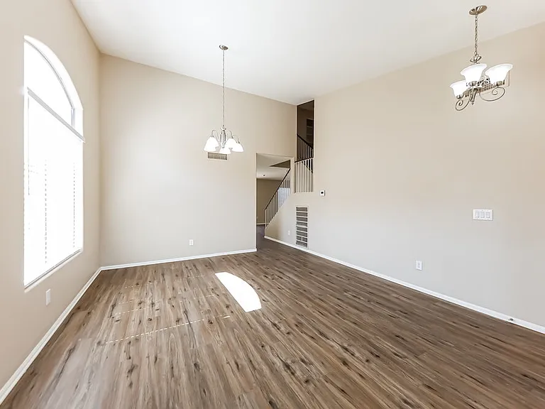 12429 W Montebello Ave — Photo 4