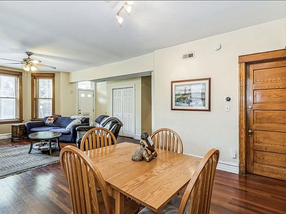 3rd image of 1644 W Cortland St #1