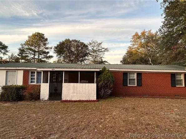 433 Cumberland Ave, Raeford, NC 28376