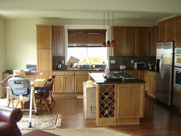 3rd image of 11009 180th Pl NE