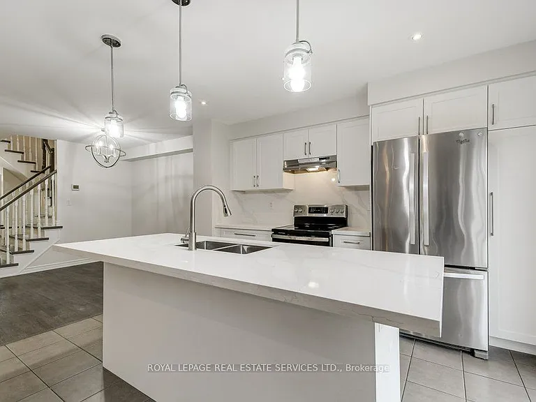329 Gooding Cres — Photo 16