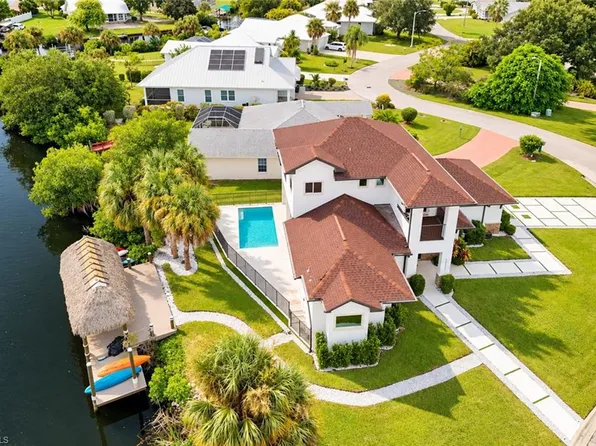 15361 River Cove CT, NORTH FORT MYERS, FL 33917