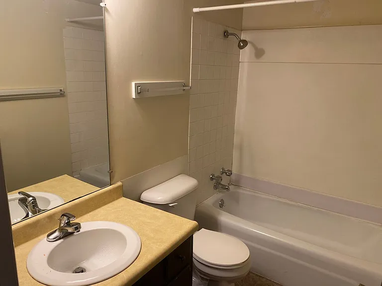 102 College Park — Photo 8
