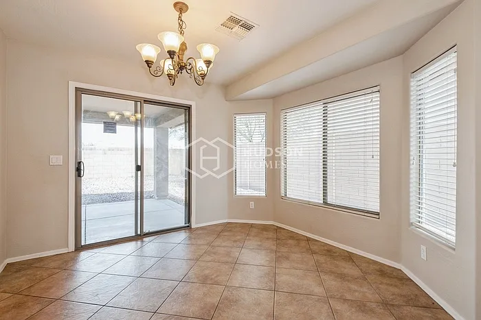 23796 W La Vista Dr — Photo 9