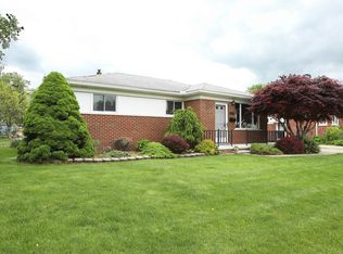 23300 Allor St, Saint Clair Shores, MI 48082