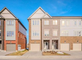 311 Woolwich St #41, Waterloo, ON N2K0H4