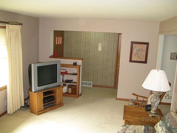 2nd image of 3716 Kentucky Dr