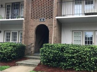 6 Fountain View Cir APT G, Greensboro, NC 27405
