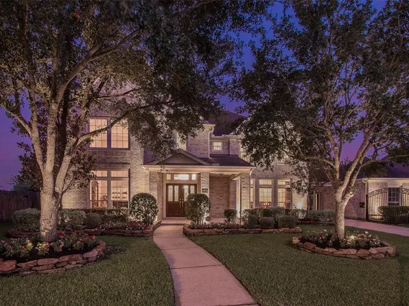 12118 Cypress Creek Lakes Dr, Cypress, TX 77433