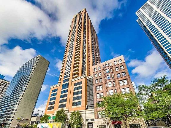 2nd image of 1160 S Michigan Ave APT 1601