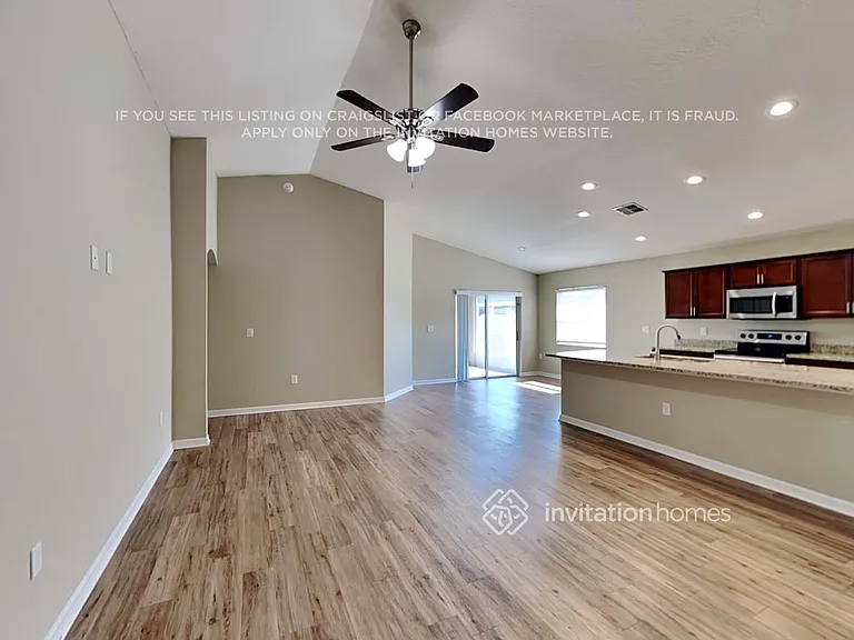 939 Blue Tide Ln — Photo 5
