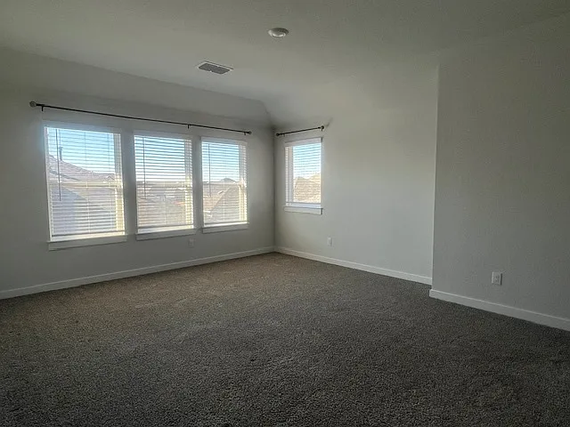 160 Biscayne Dr — Photo 17