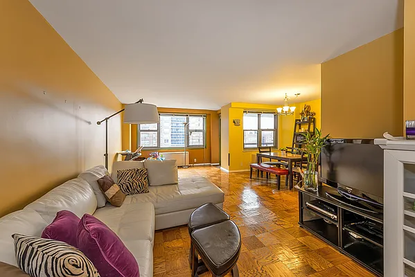 Sold by SBNY RE | media 9