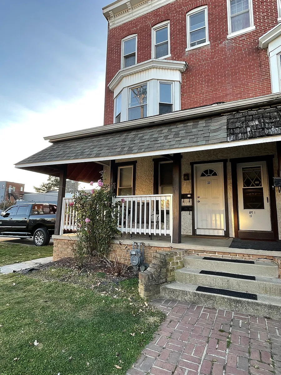 Building Photo - 22 N Highland Ave #2F