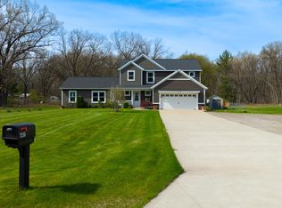 7258 Sue Marie Ln, Muskegon, MI 49442