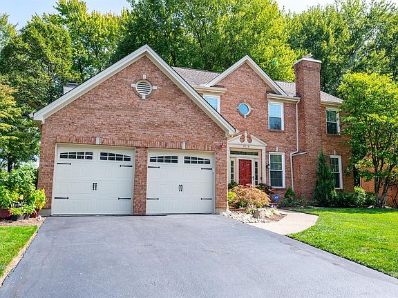5th image of 9374 Old Village Dr