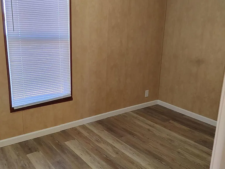 5595 Highway 90 E #76 — Photo 12