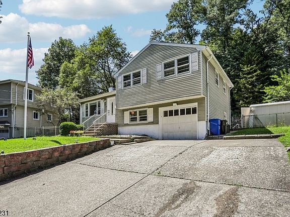 2nd image of 89 Knolls Rd
