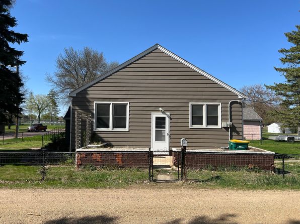 324 Grace St N, Ortonville, MN 56278