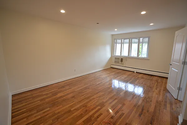 Rented by Voro, LLC | media 15