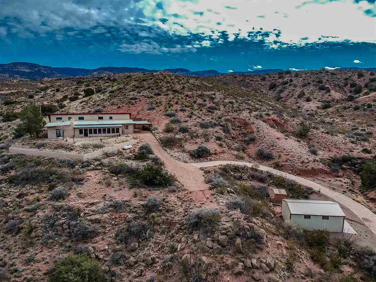 33 Zia Trl, La Luz, NM 88337 Zillow