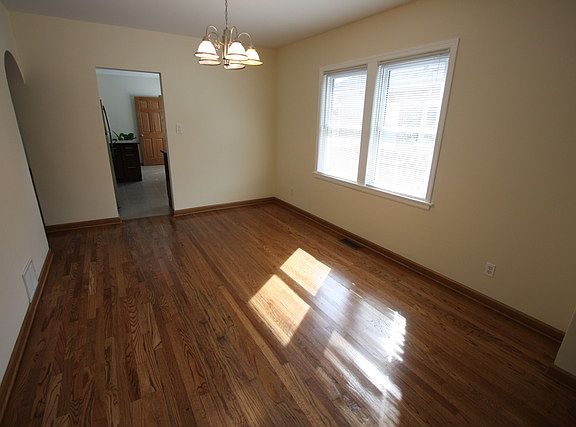4th image of 1527 N 37th Ave