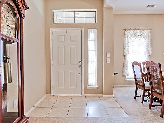 2nd image of 7404 Seawood Dr
