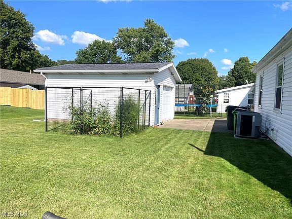 5th image of 817 Lakeview Dr