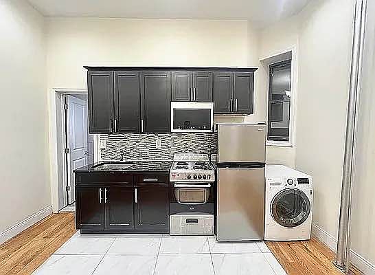 1st image of 24 Rogers Ave #3D