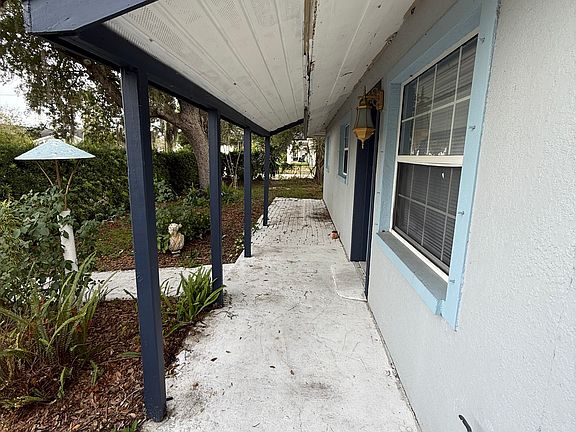 2nd image of 351 10th Ave N