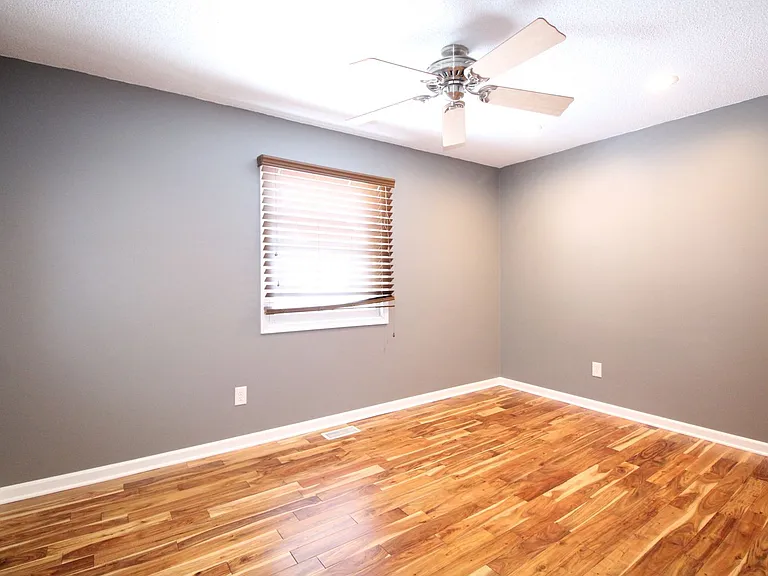 1021 Aspen Dr — Photo 11