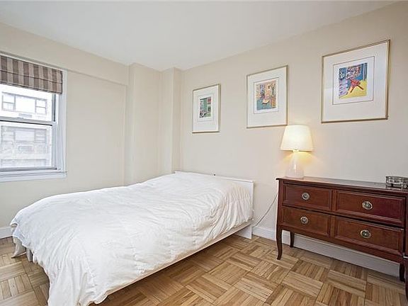 3rd image of 333 E 66th St APT 8-B