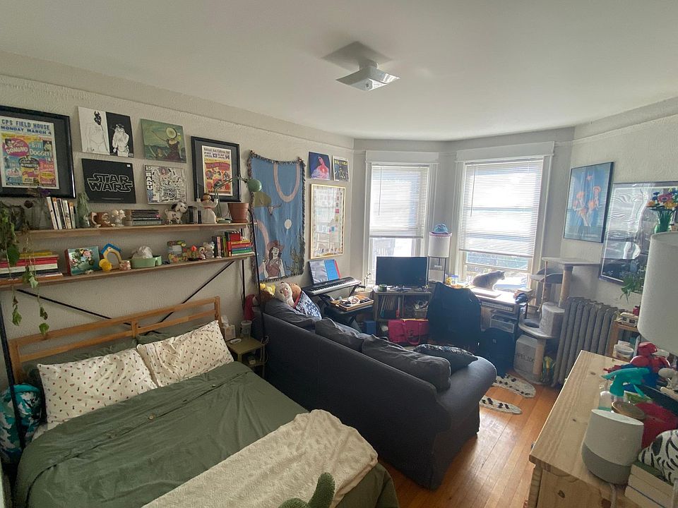 1st image of 1946 N Humboldt Blvd #115