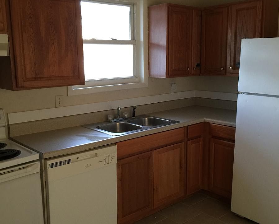 1st image of 2522 Glenrose Ave #B