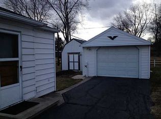 5821 Dixon Ave, Toledo, OH 43613